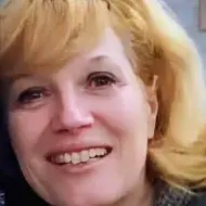 laureata esperta offre lezioni di latino