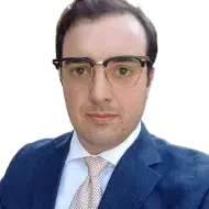 Avvocato impartisce lezioni di diritto 