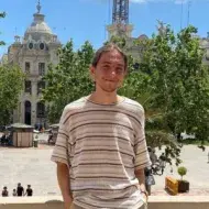 Laureato in Fisica impartisce ripetizioni di fisica e matematica delle superiori a Quartu e dintorni.